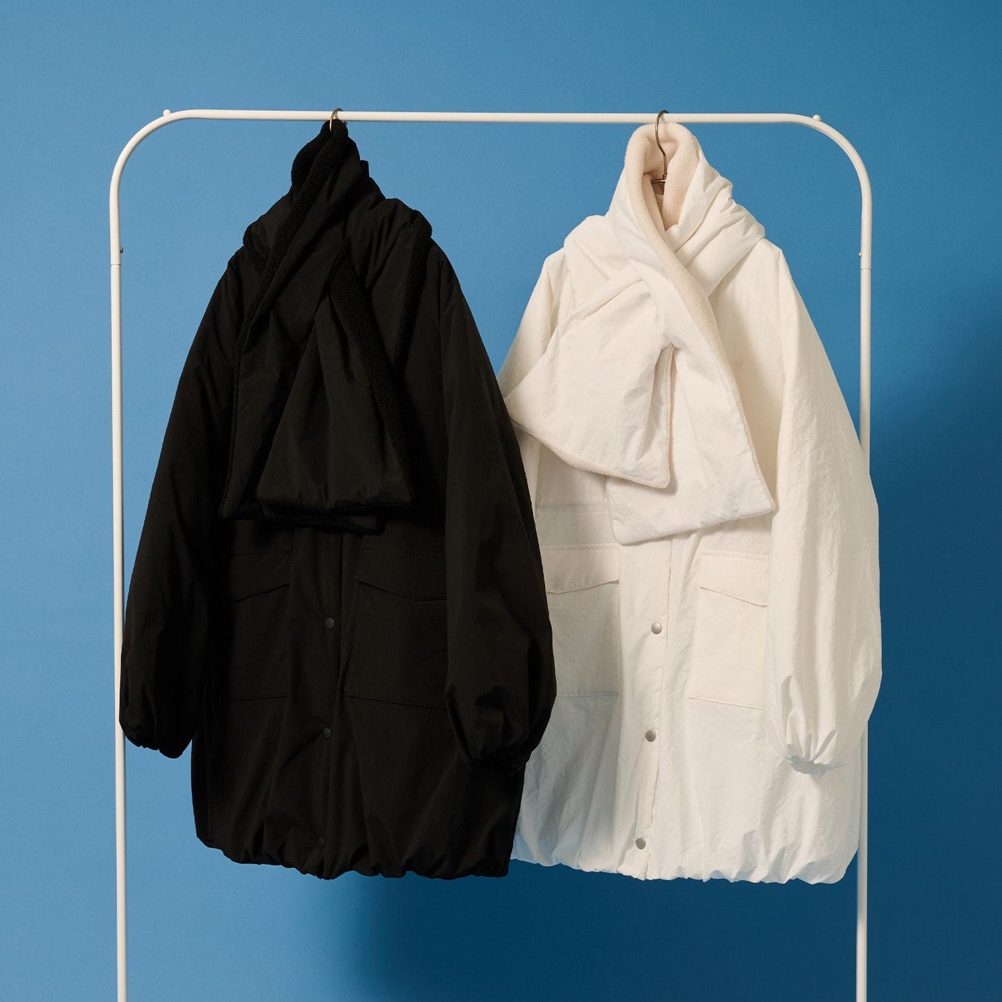 【AMI】【防潑水】附圍巾中棉泡泡袖大衣