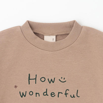 〈フワのびっと〉刺繡拼接衛衣