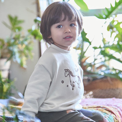 〈フワのびっと〉刺繡拼接衛衣