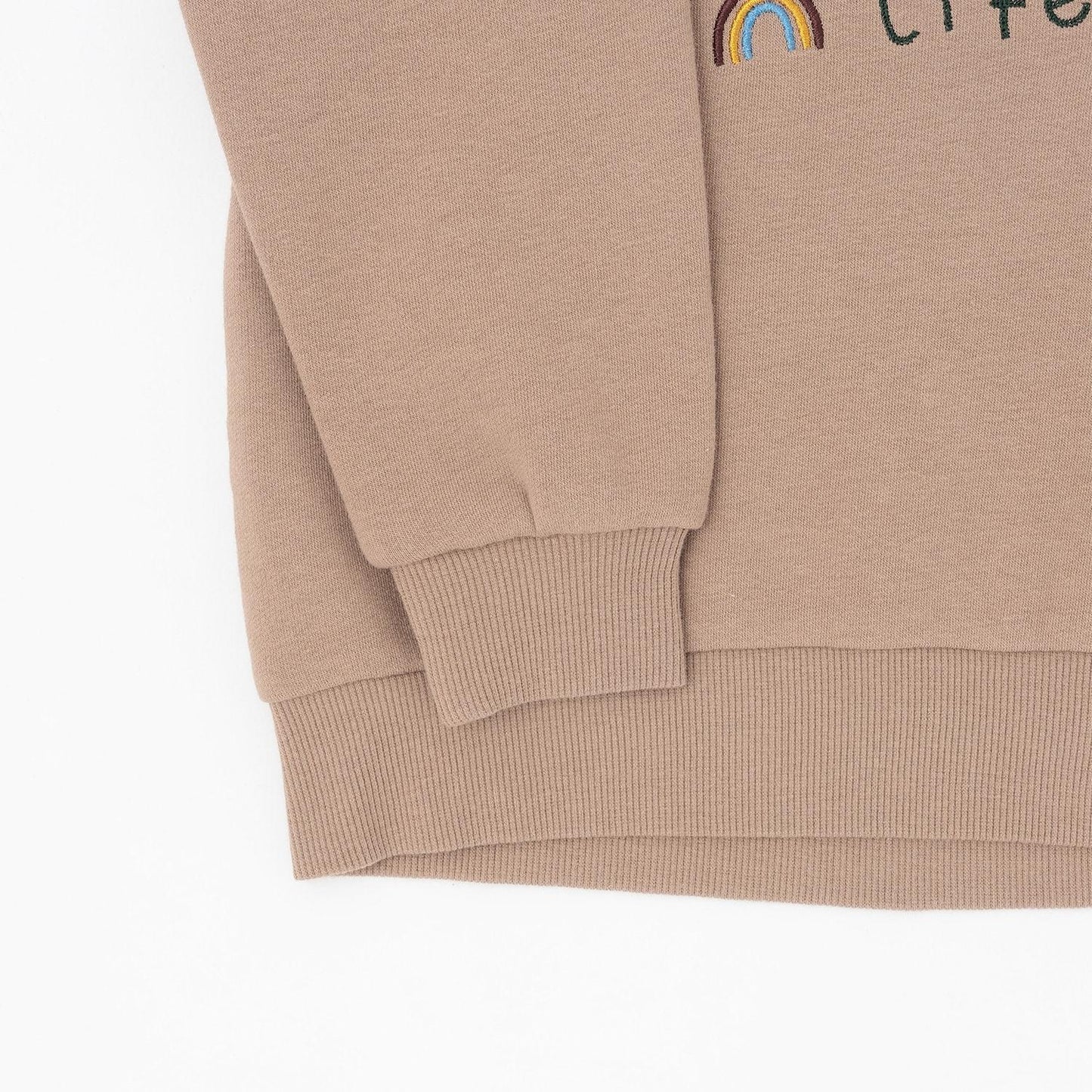 〈フワのびっと〉刺繡拼接衛衣