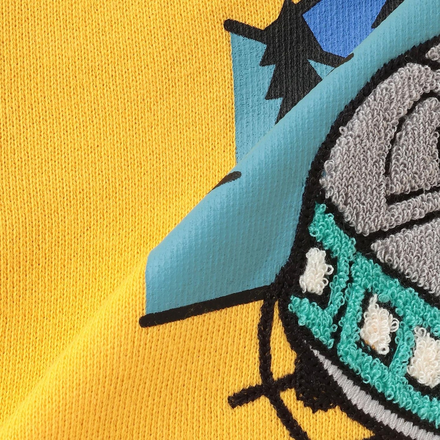 電車毛圈刺繡衛衣【吸溼發熱】