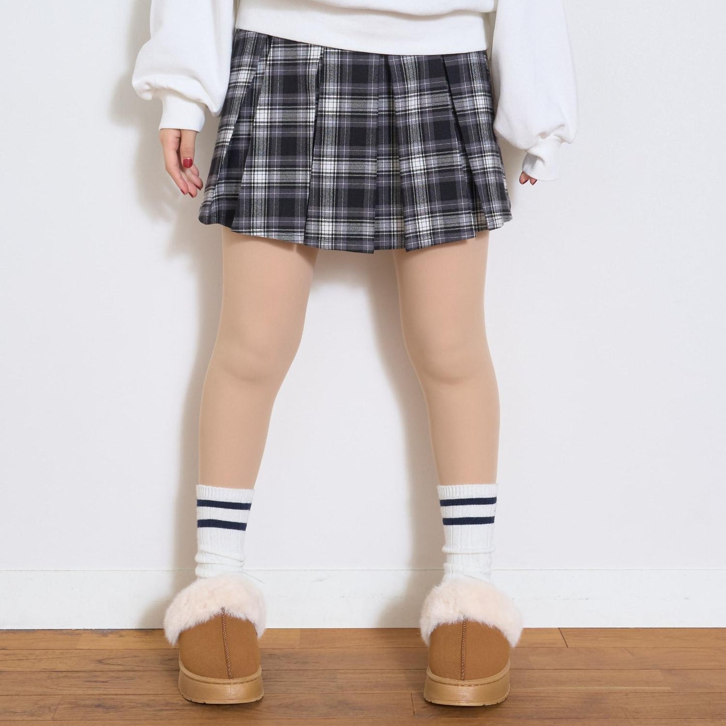 如裸膚般的仿膚連褲襪