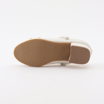 花朵裝飾帶扣鞋