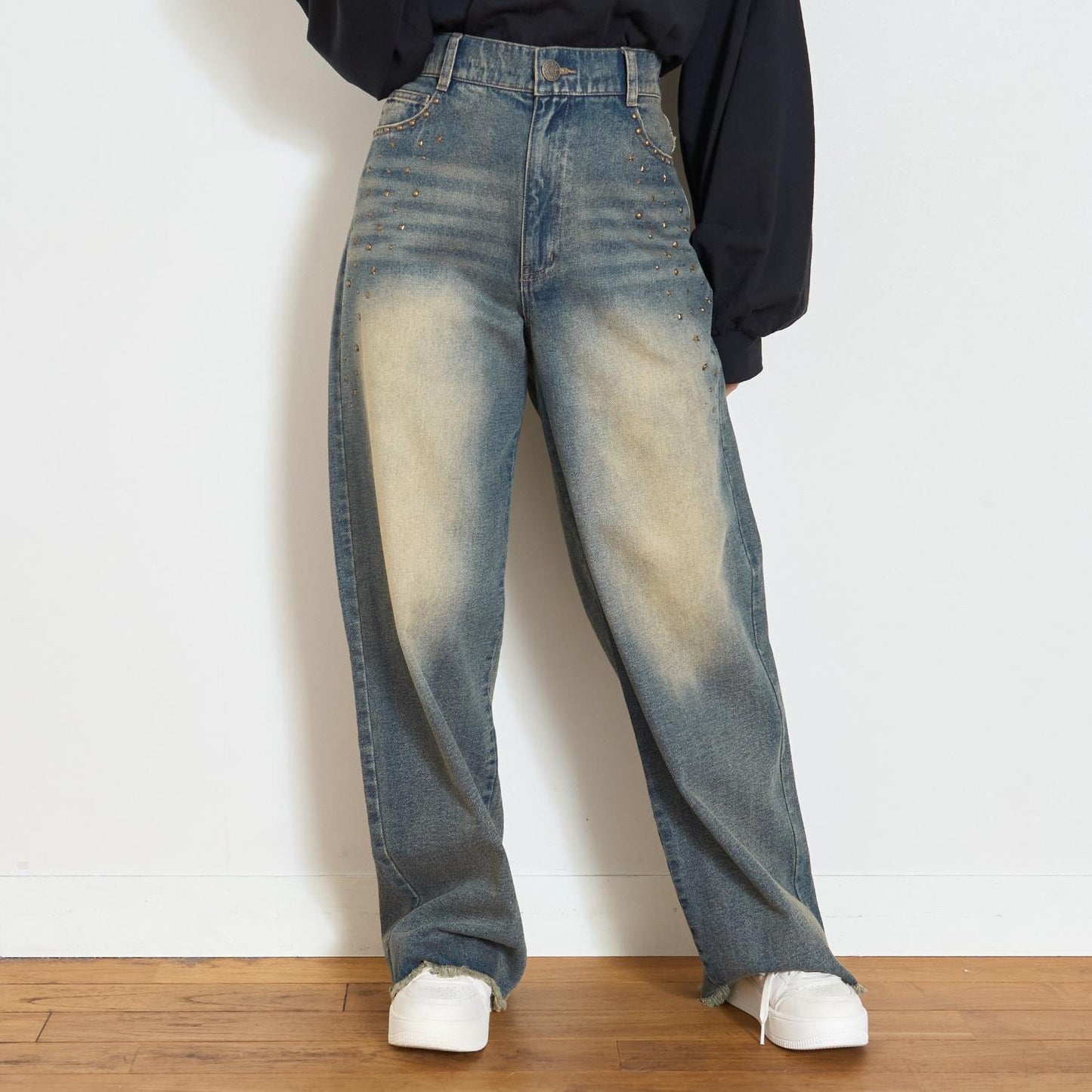 鉚釘流蘇牛仔褲