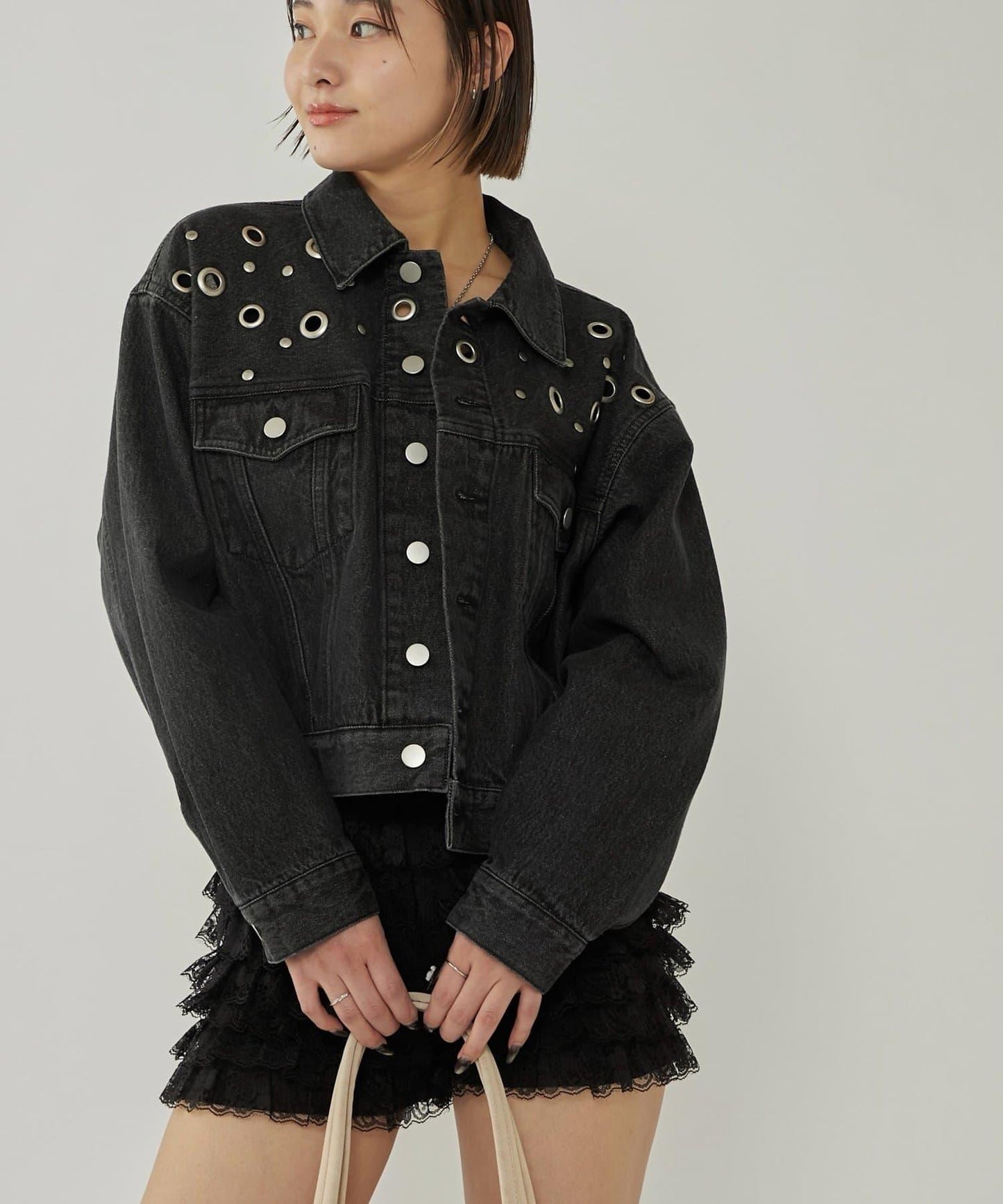金屬孔眼牛仔夾克