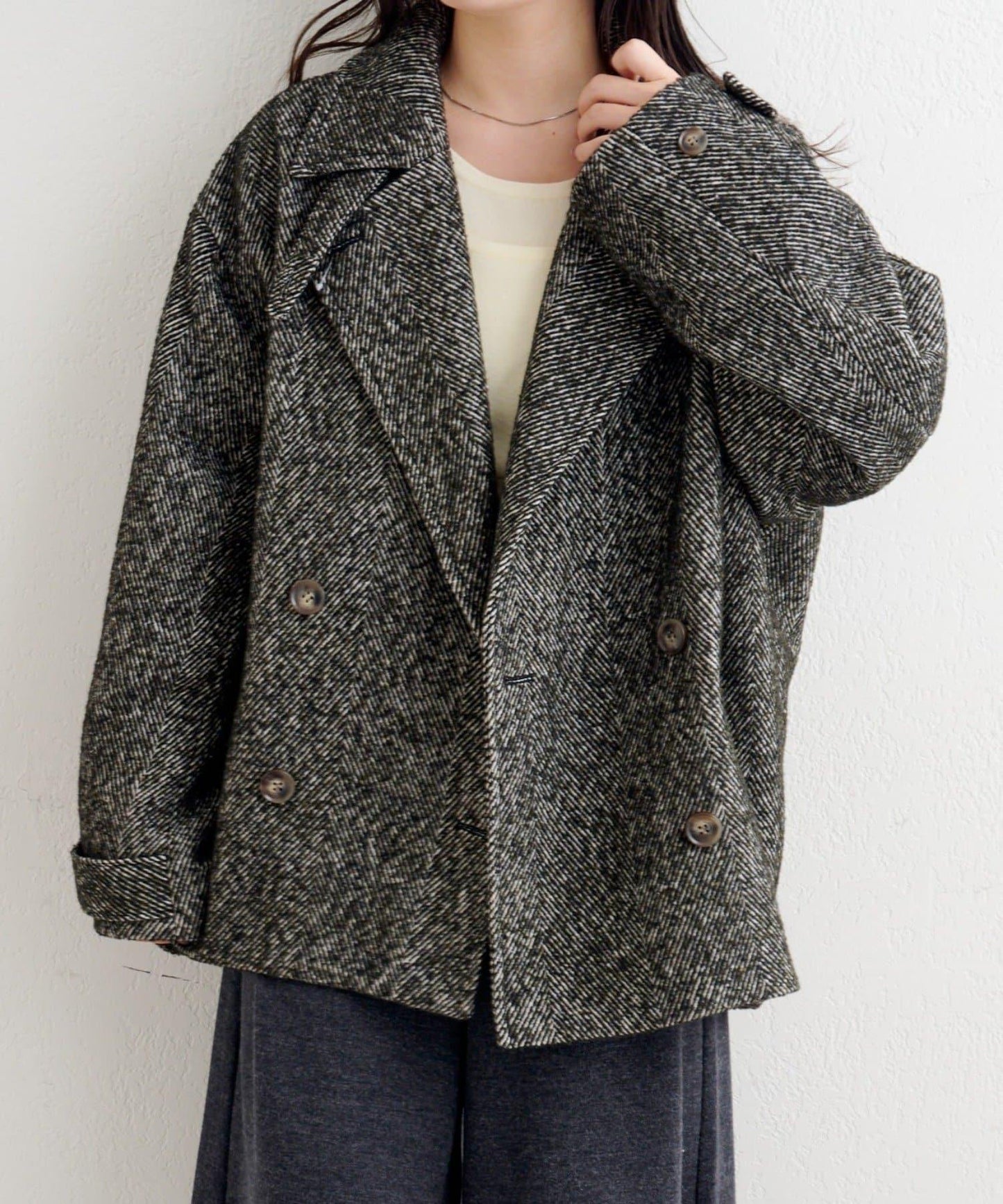 B 繭型西裝領大衣