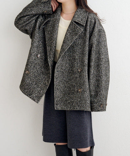 B 繭型西裝領大衣