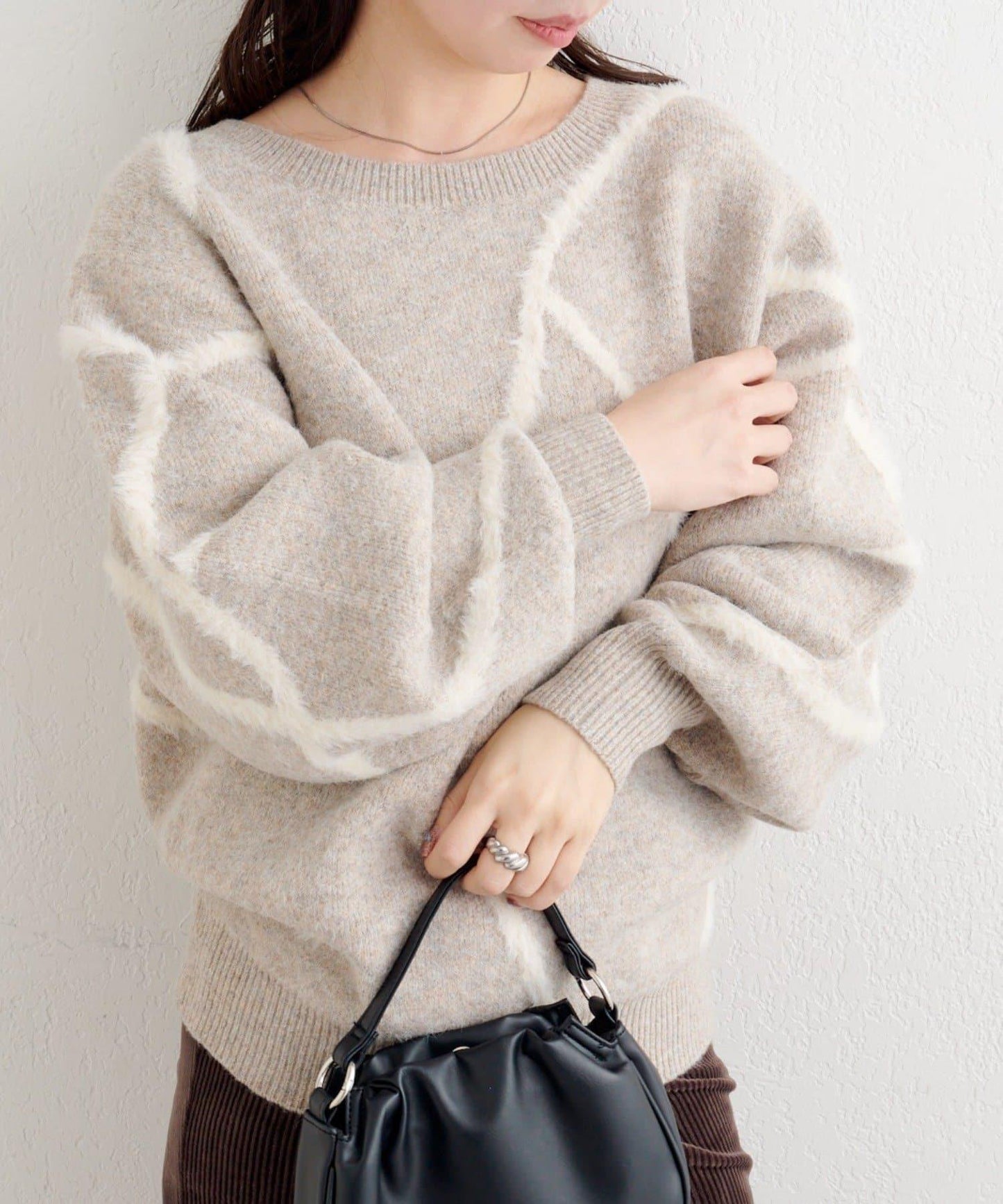 B 長毛線條針織套頭衫