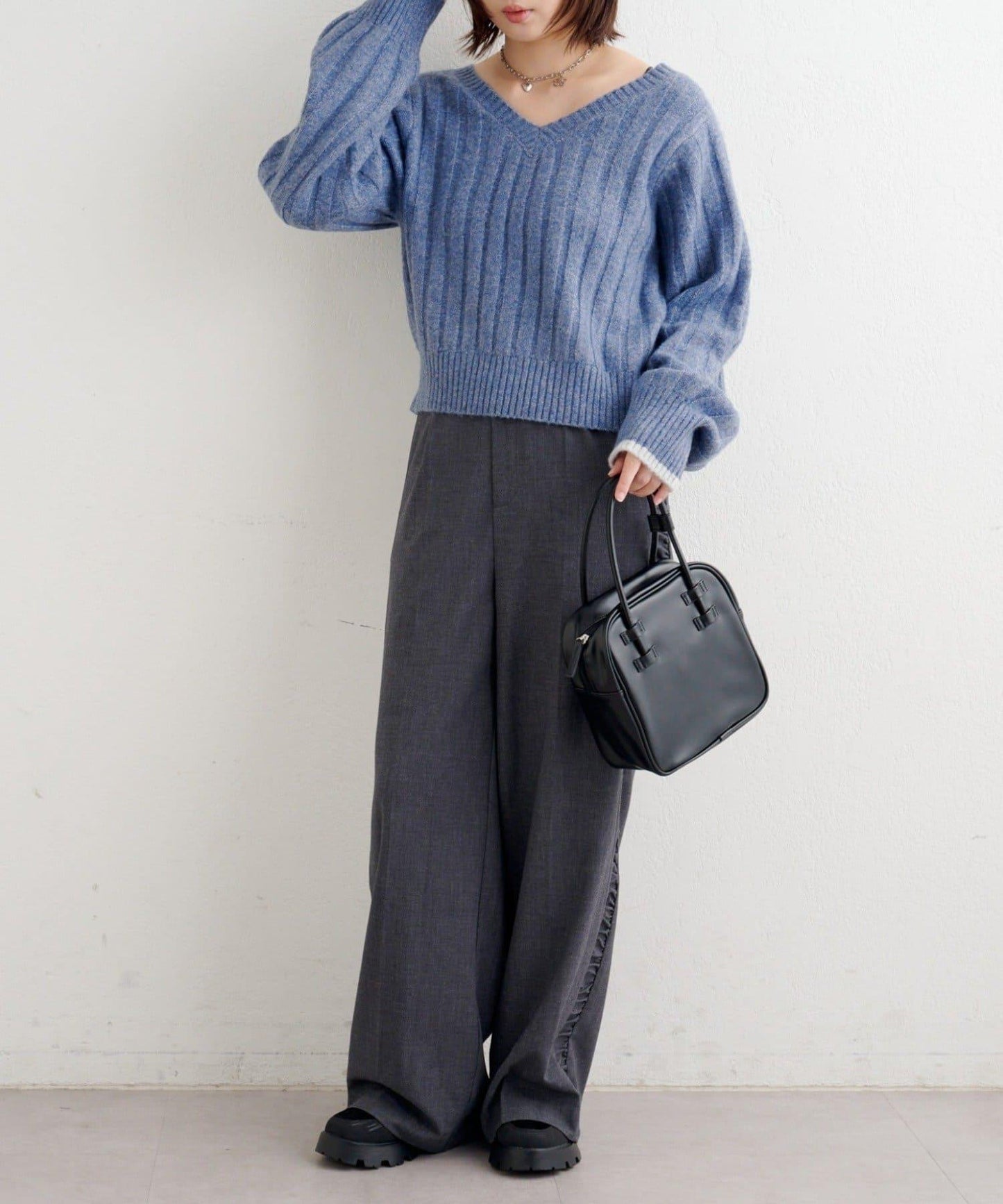 B 寬鬆羅紋針織套頭衫