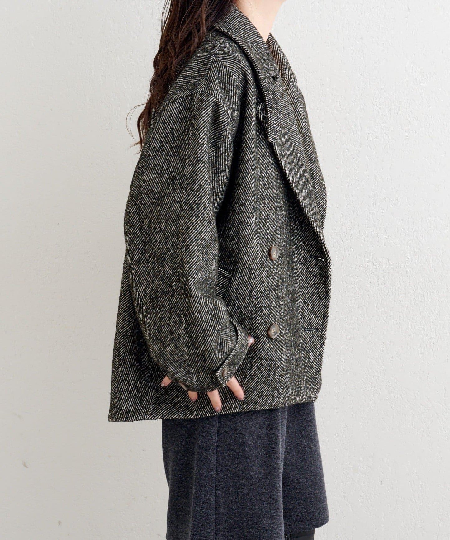 B 繭型西裝領大衣