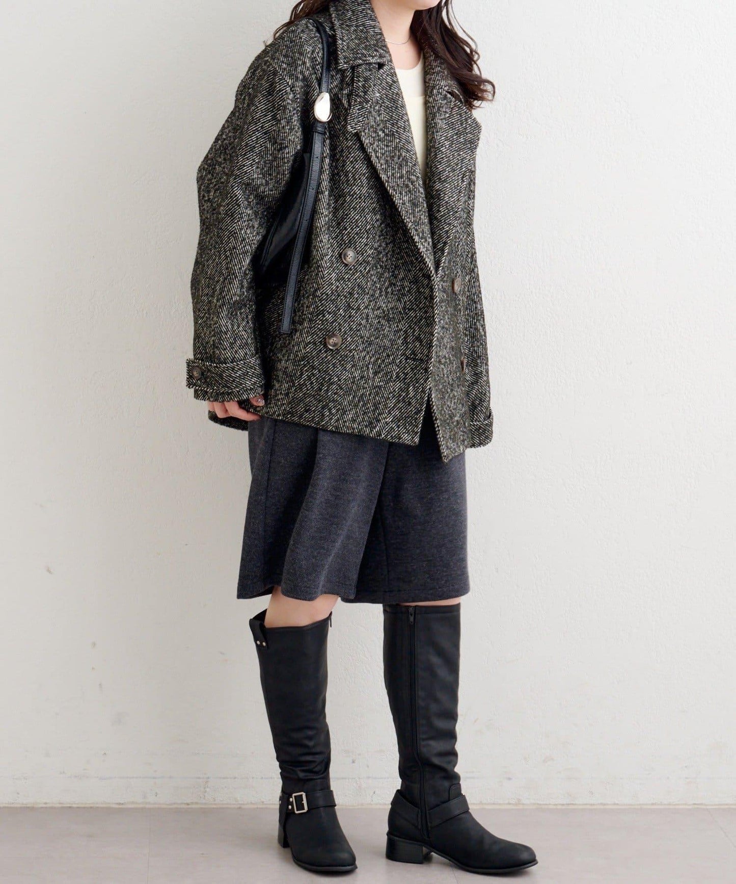 B 繭型西裝領大衣