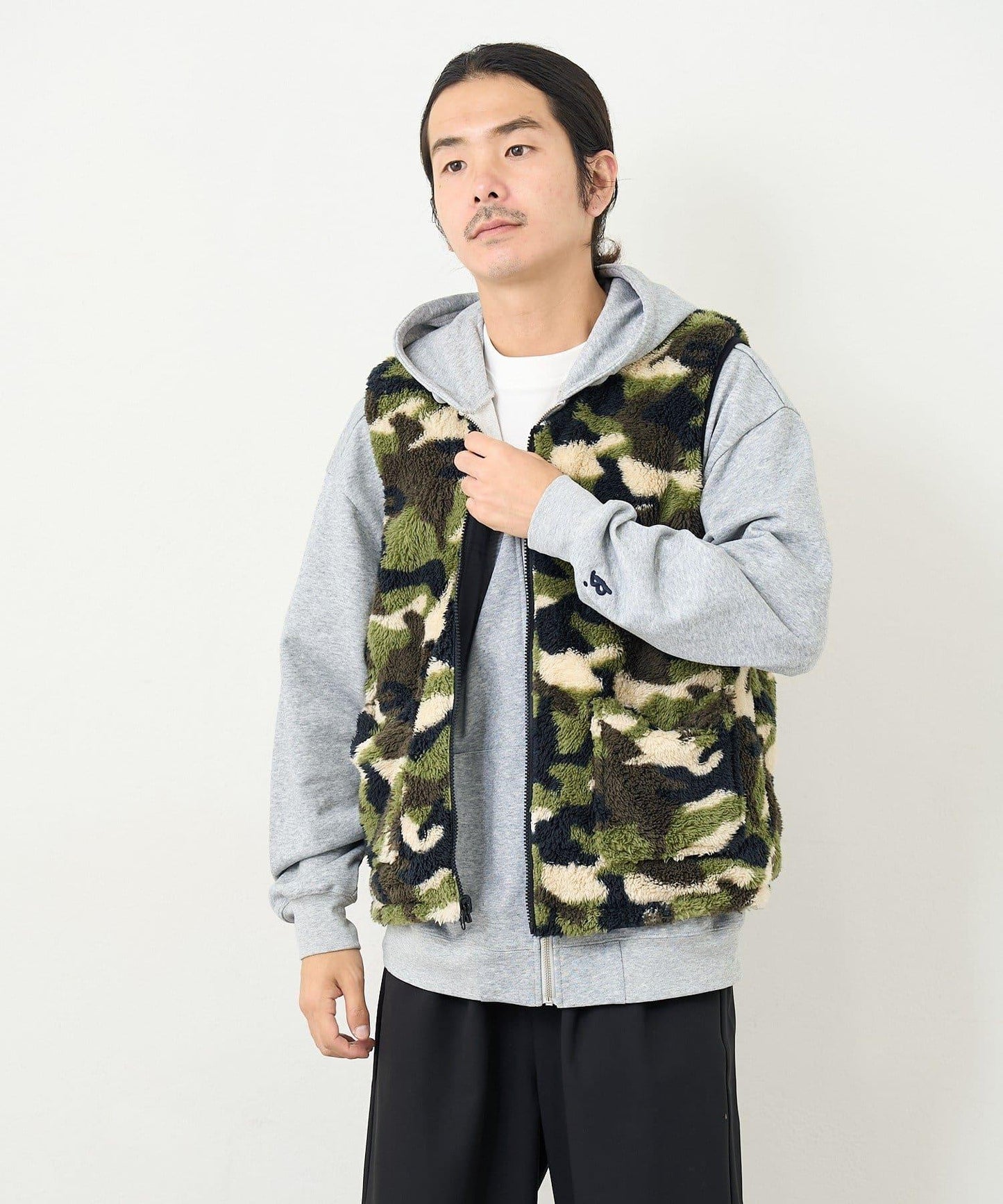 【男女同款】BM 羊羔絨可雙面穿馬甲