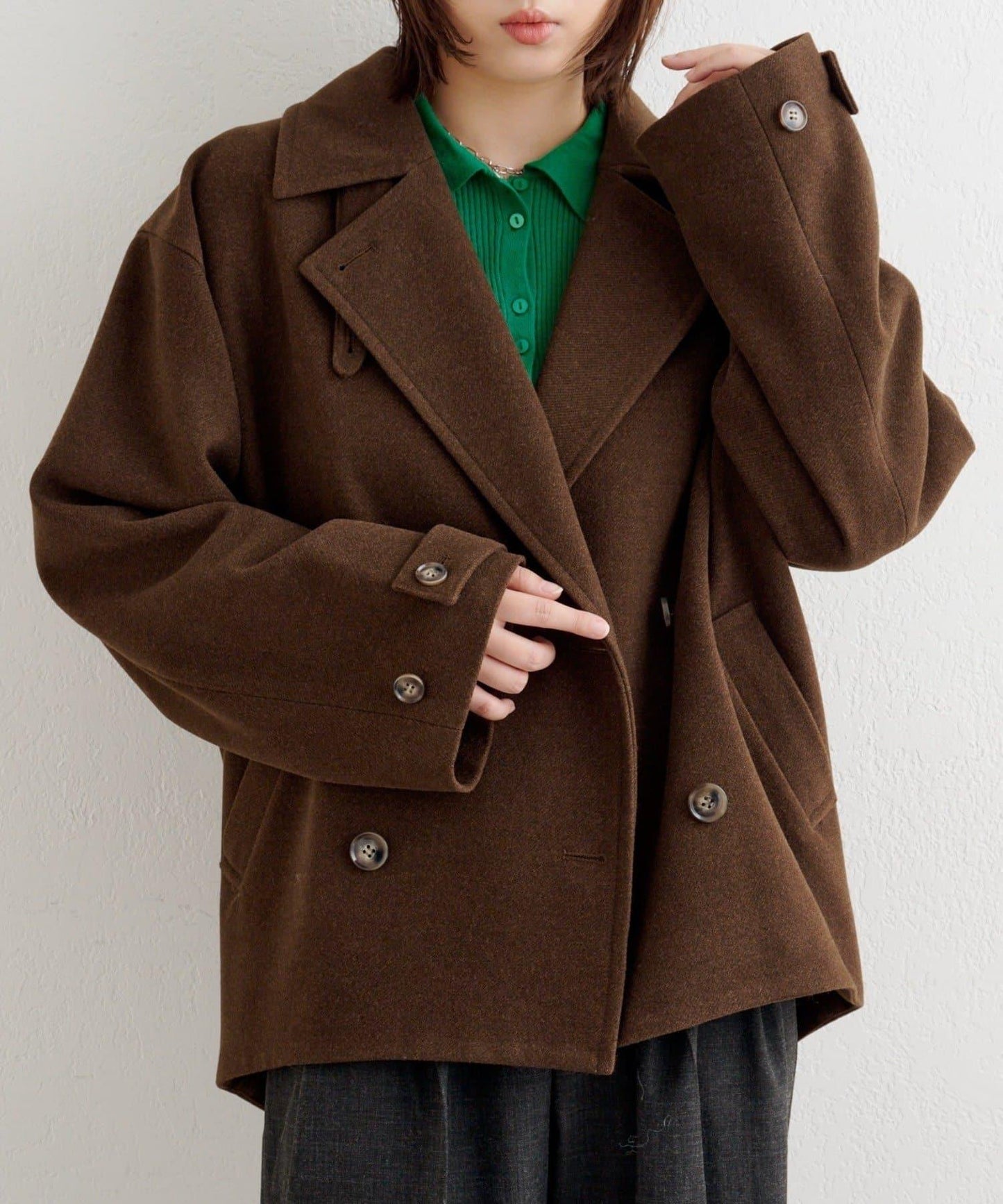 B 繭型西裝領大衣