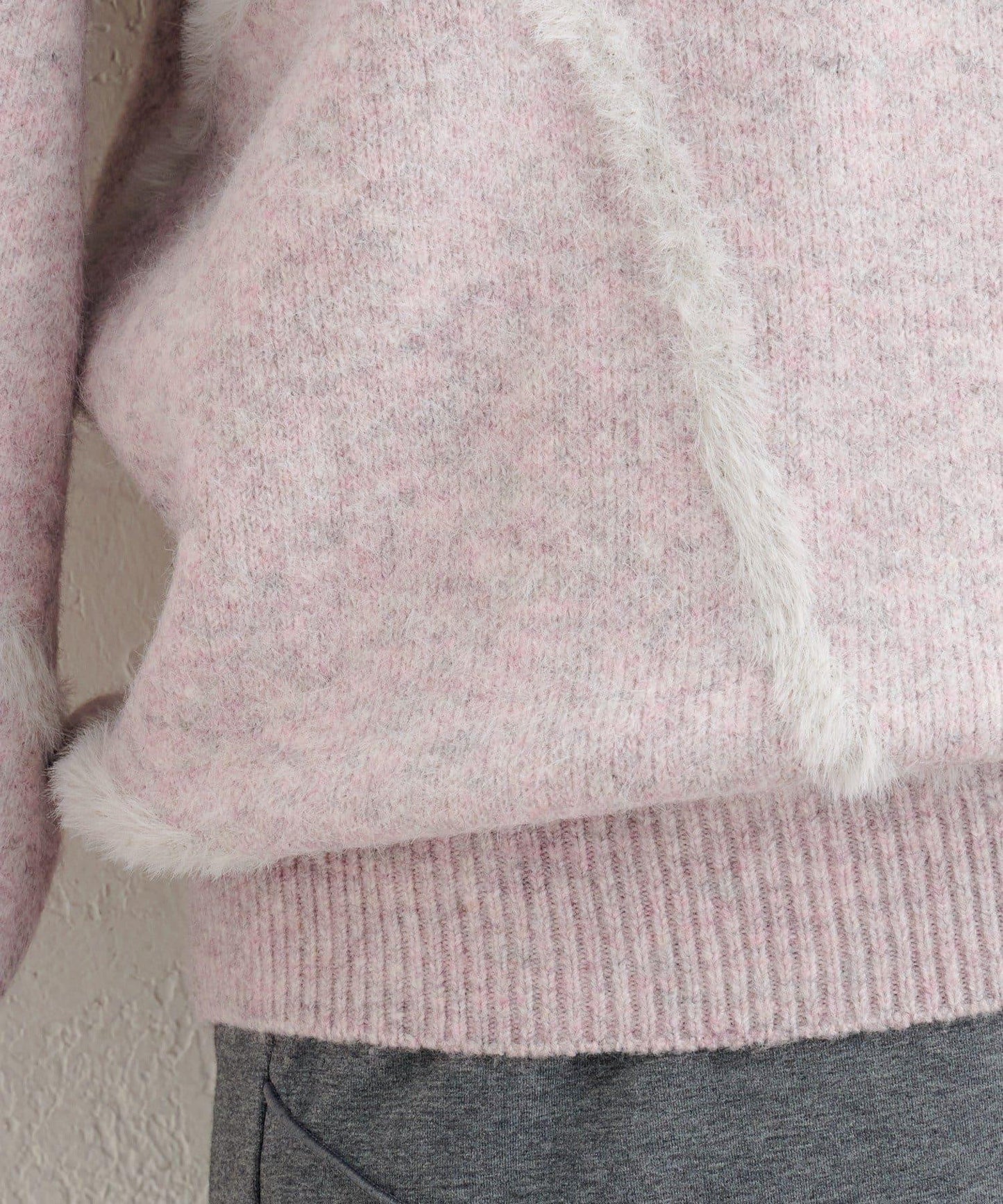 B 長毛線條針織套頭衫