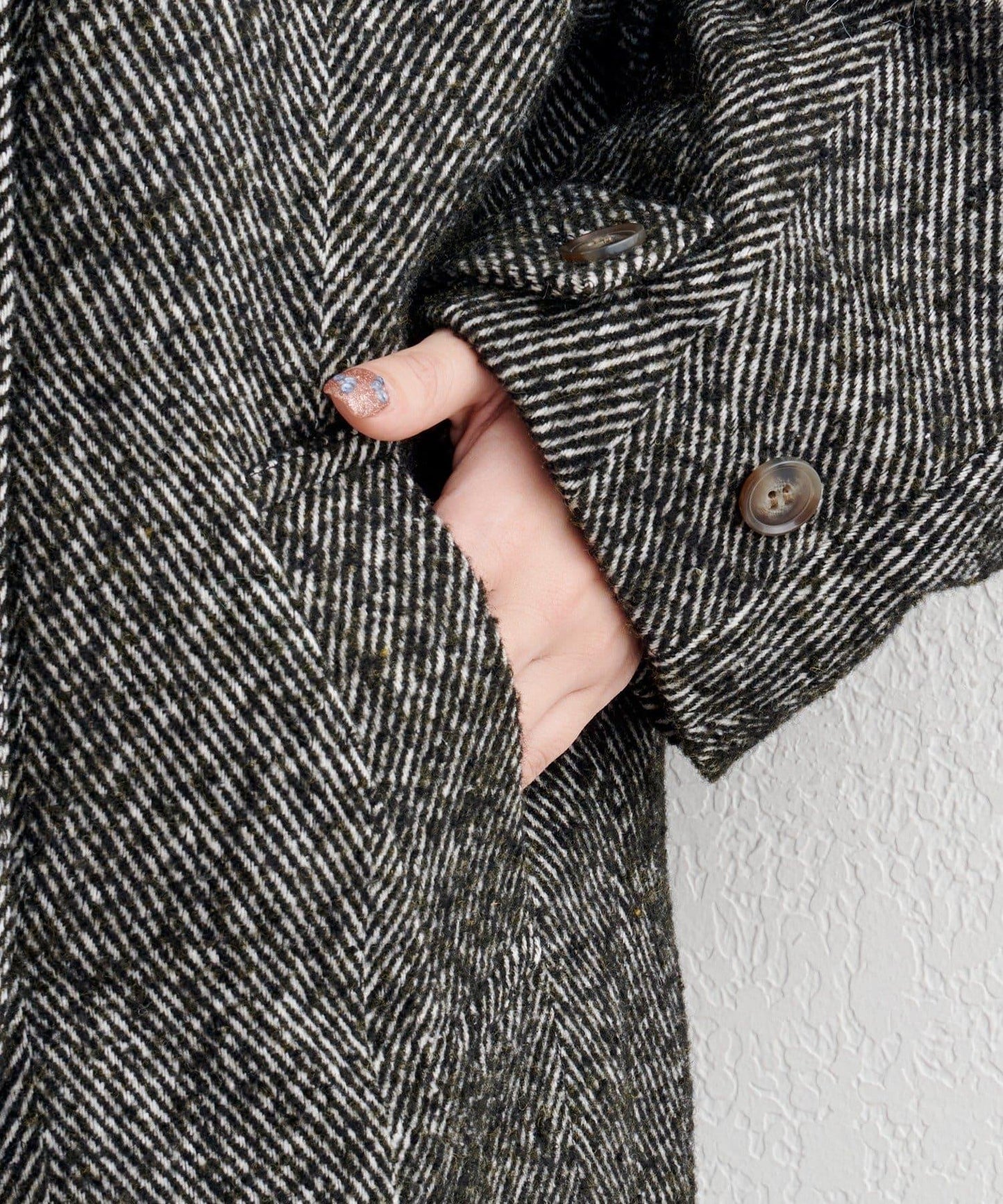 B 繭型西裝領大衣