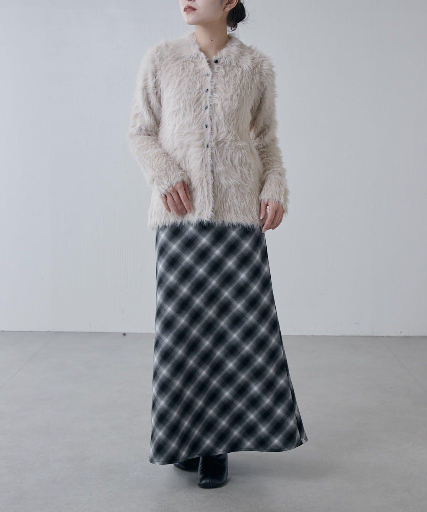 毛絨翻領針織開衫