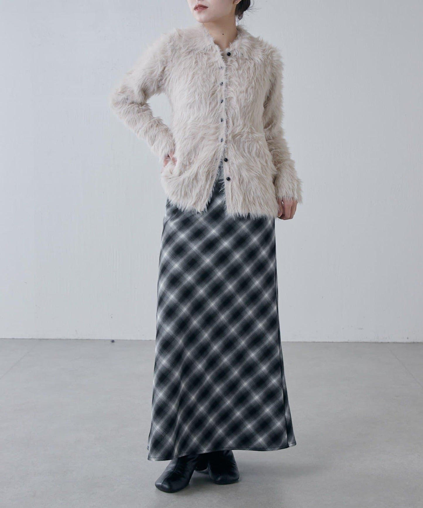 毛絨翻領針織開衫