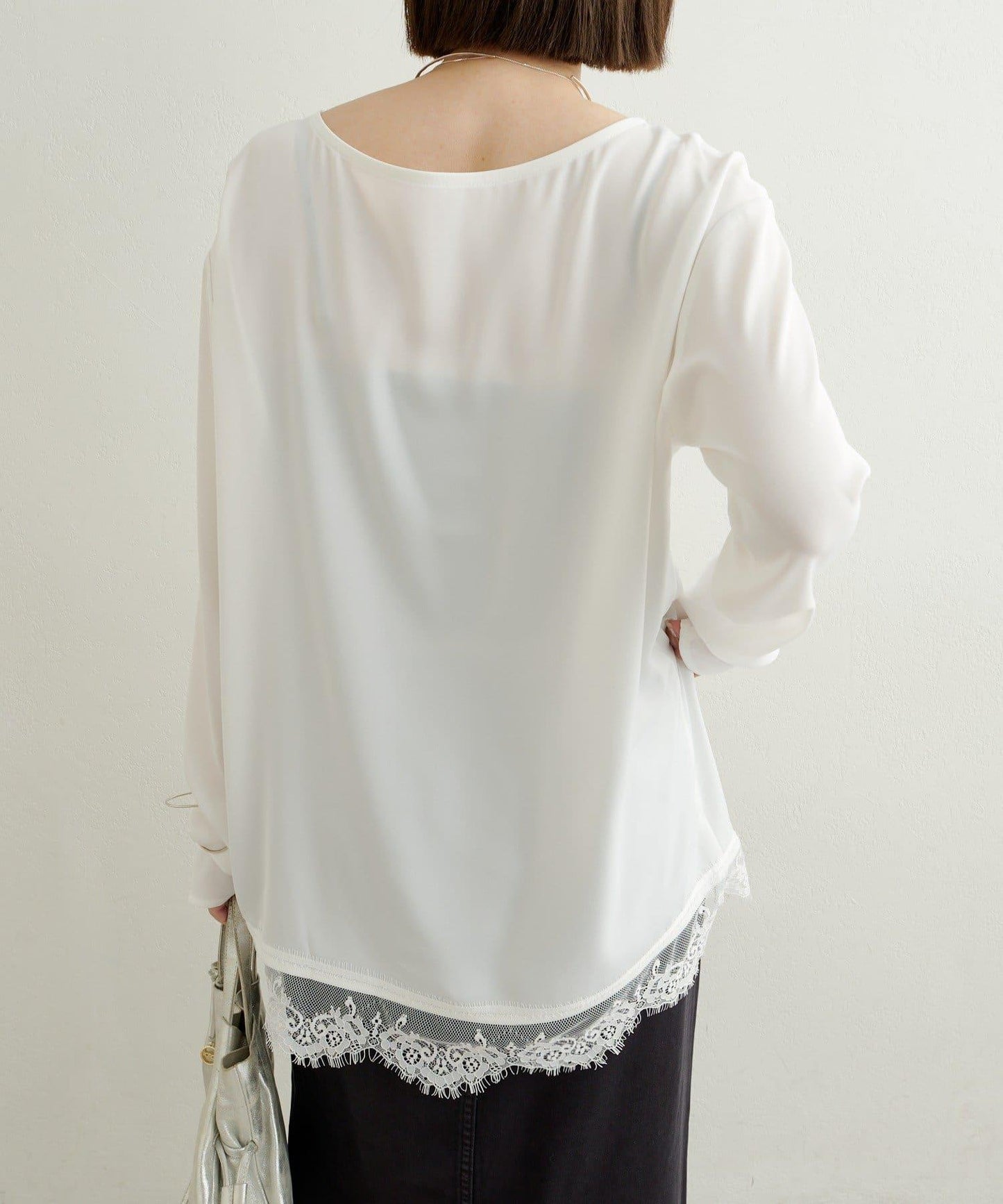 下襬蕾絲T恤衫