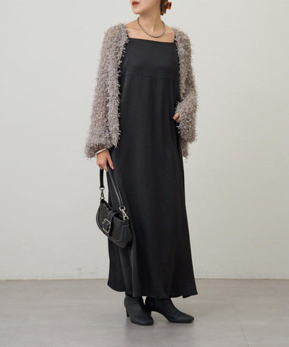 緞面吊帶連衣裙