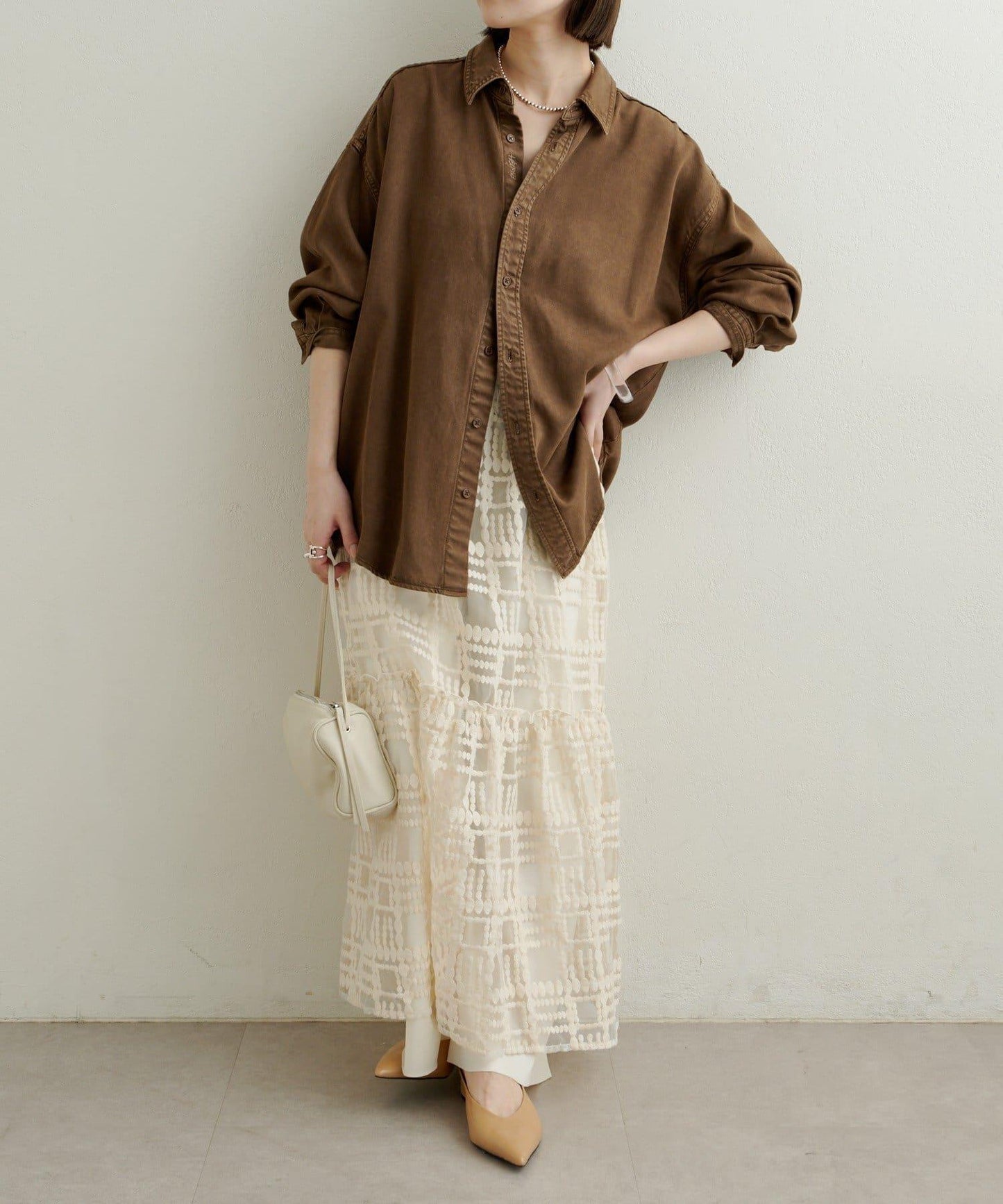 蕾絲吊帶連衣裙