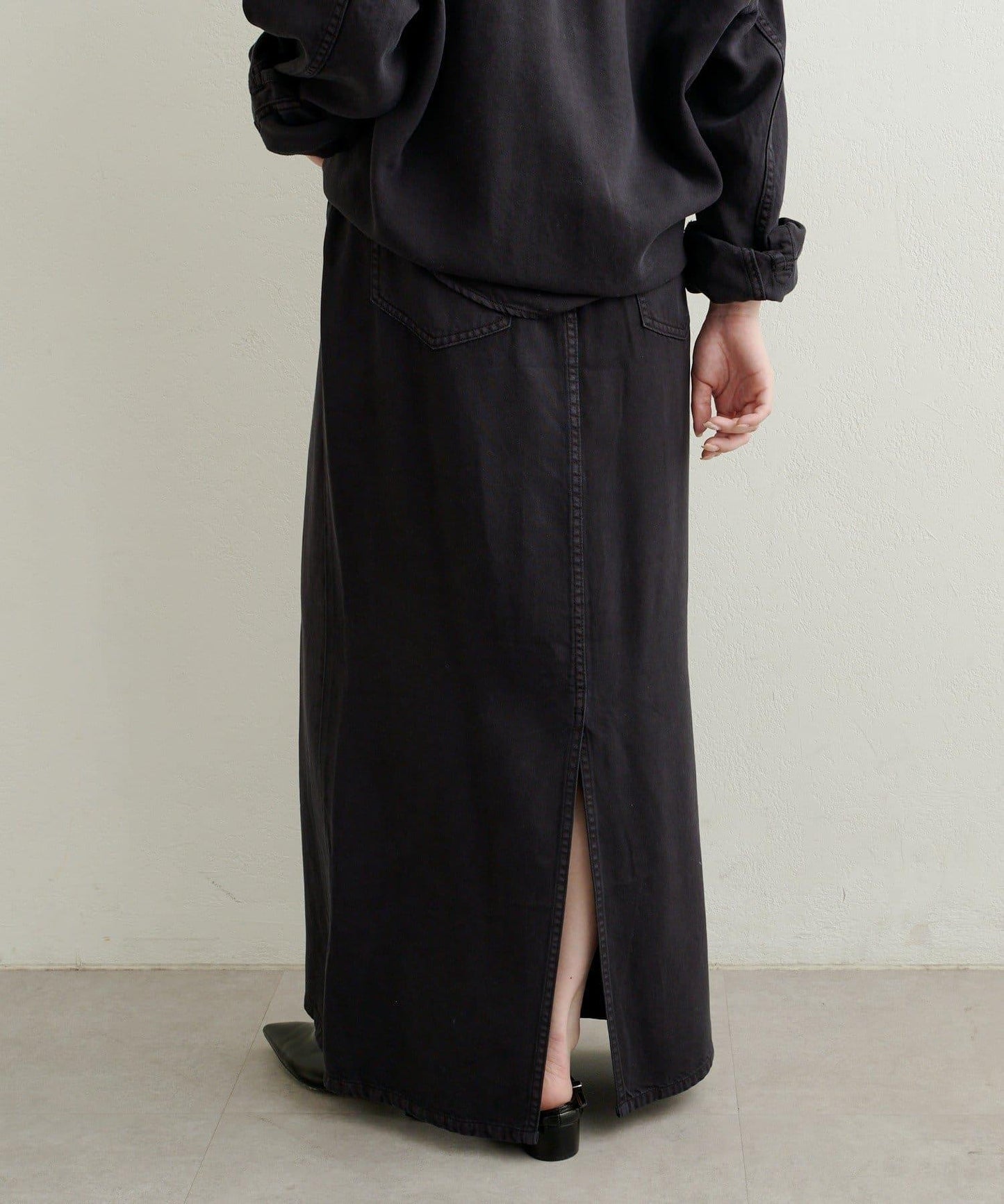 【可搭配套裝穿著◎】天絲柔軟修身半身裙