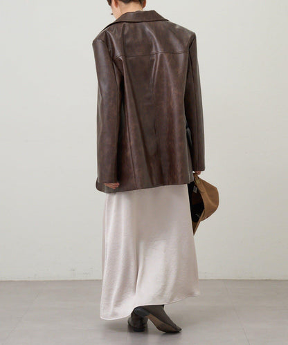 緞面吊帶連衣裙