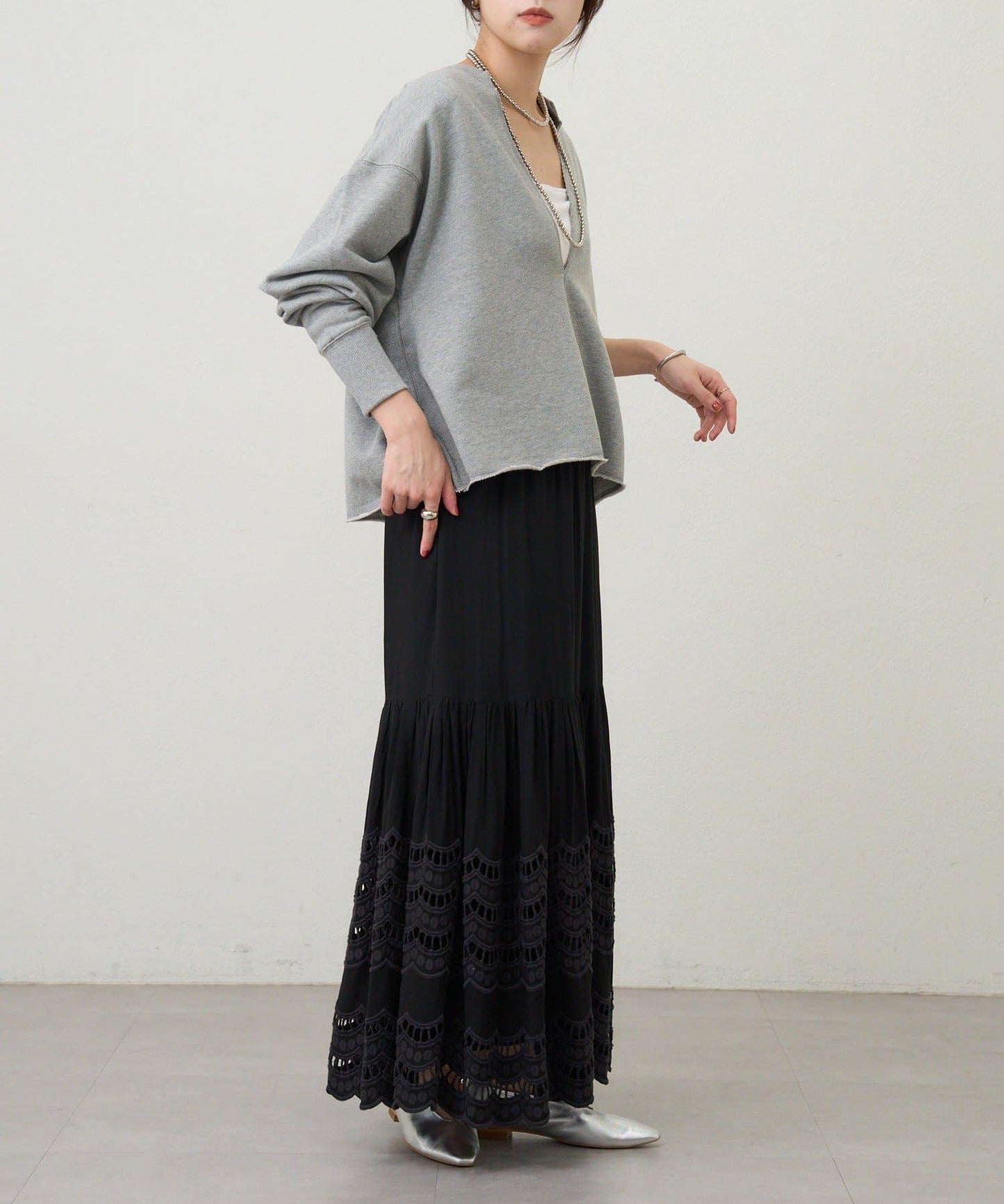 【26SS】波浪花邊蕾絲半身裙