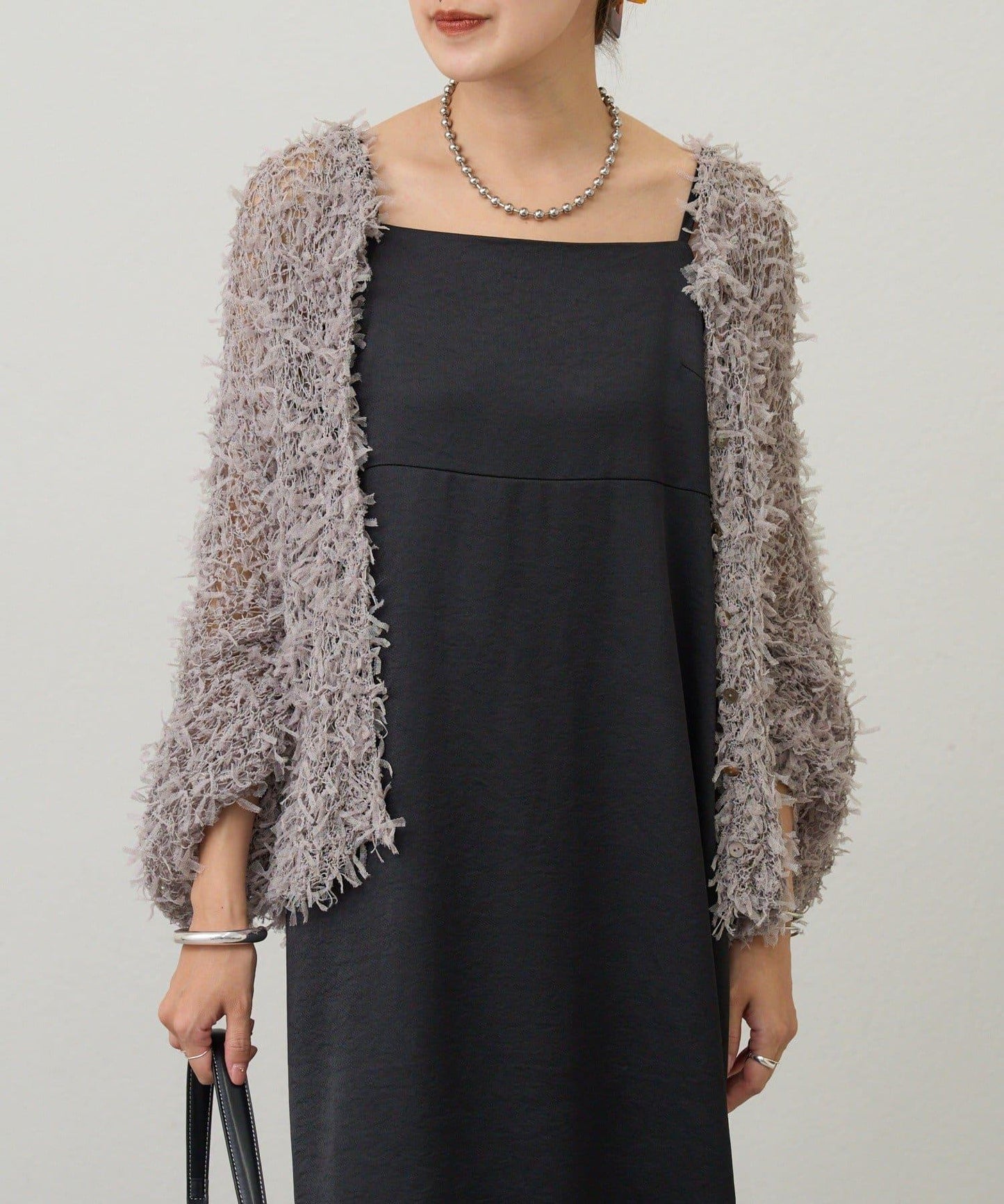 緞面吊帶連衣裙