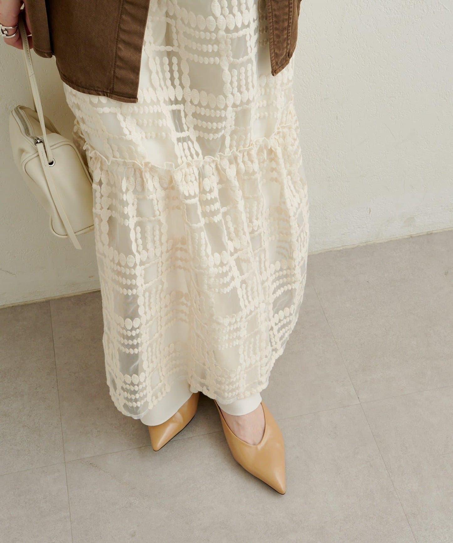 蕾絲吊帶連衣裙