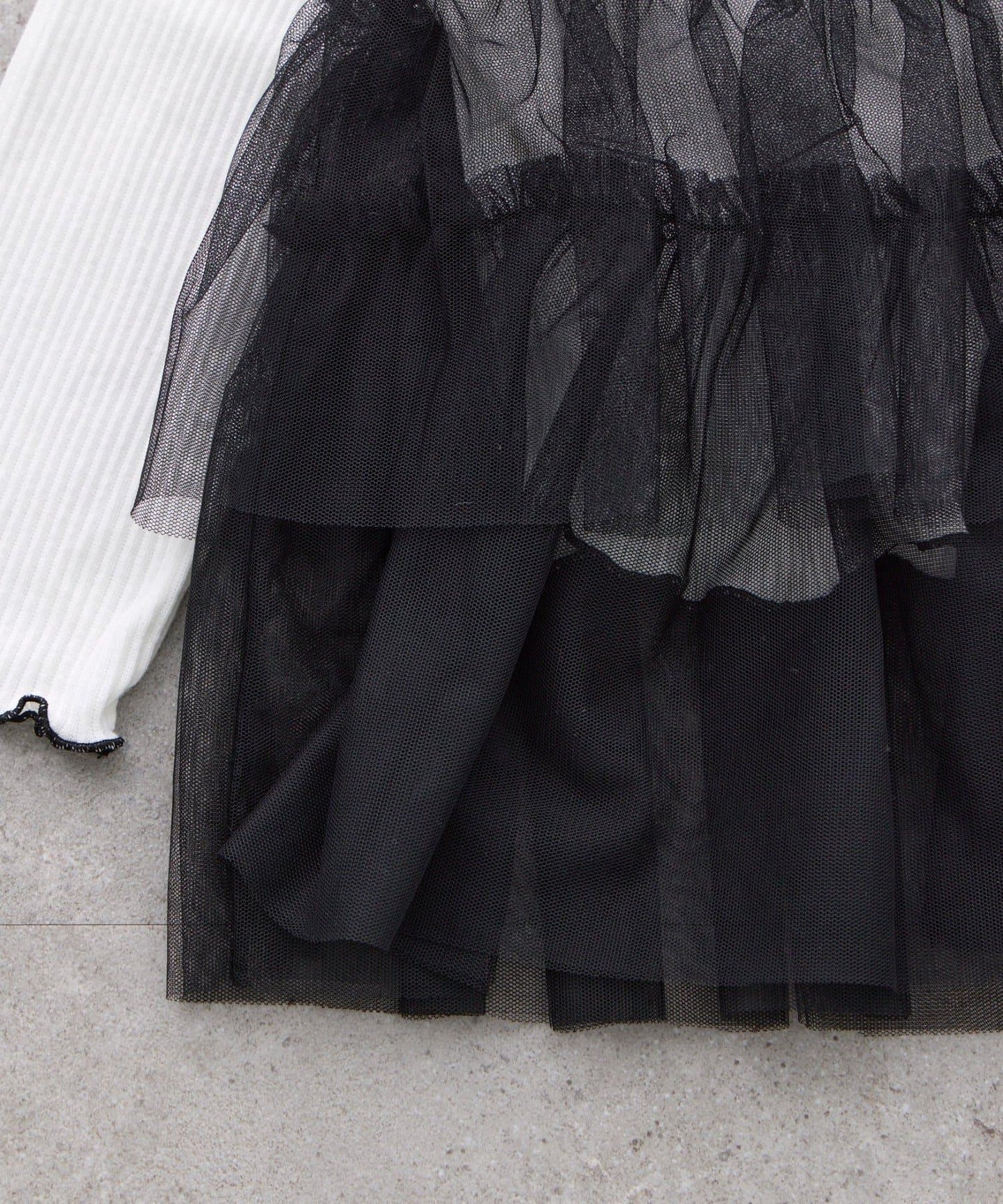 【KIDS】帶層疊網紗的羅紋上衣≪有大童尺碼≫