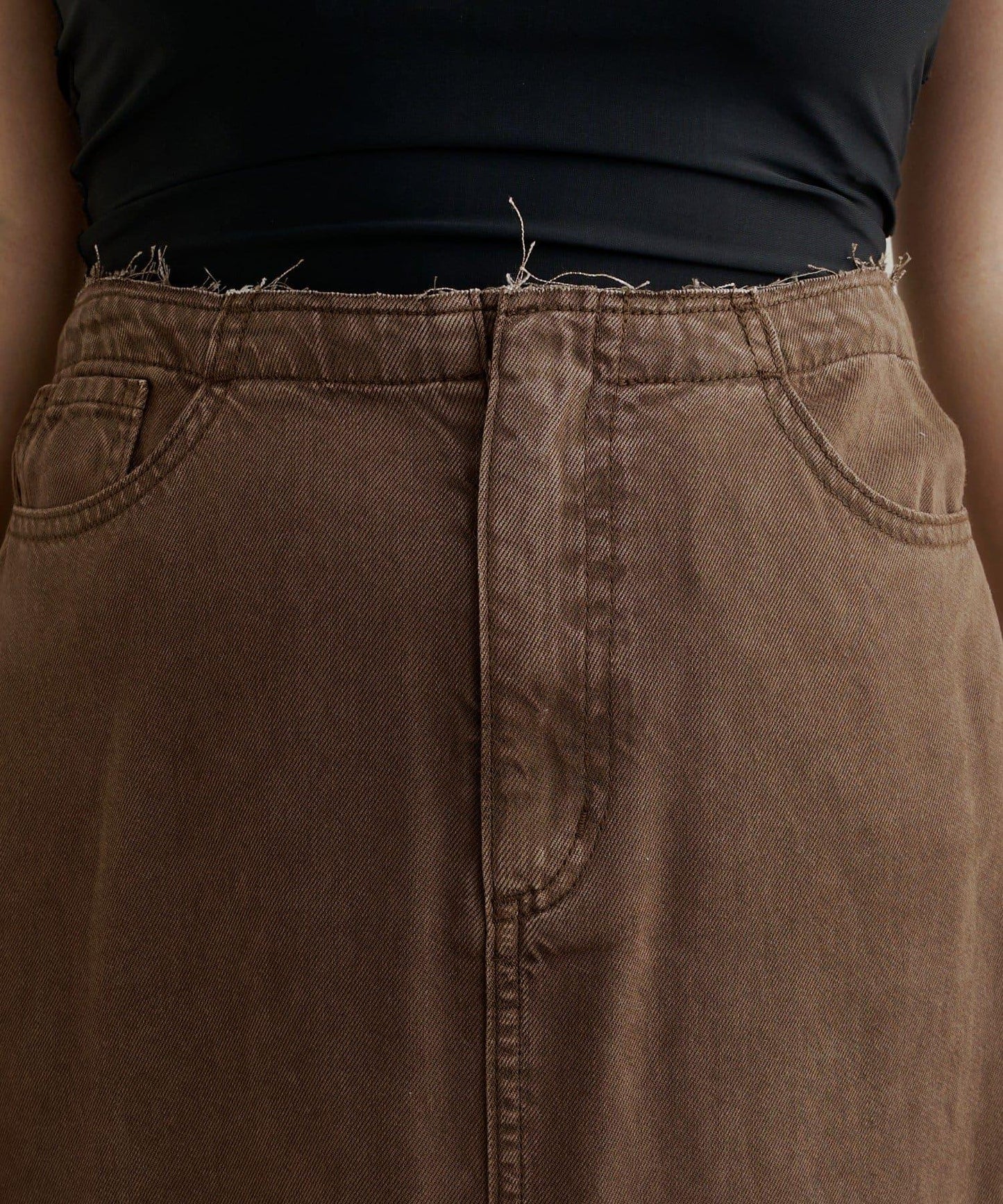 【可搭配套裝穿著◎】天絲柔軟修身半身裙