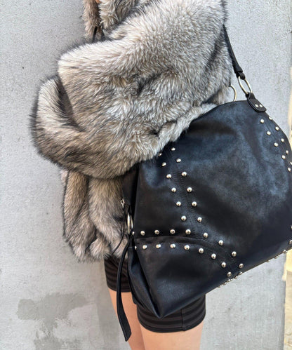 鉚釘仿皮波士頓包