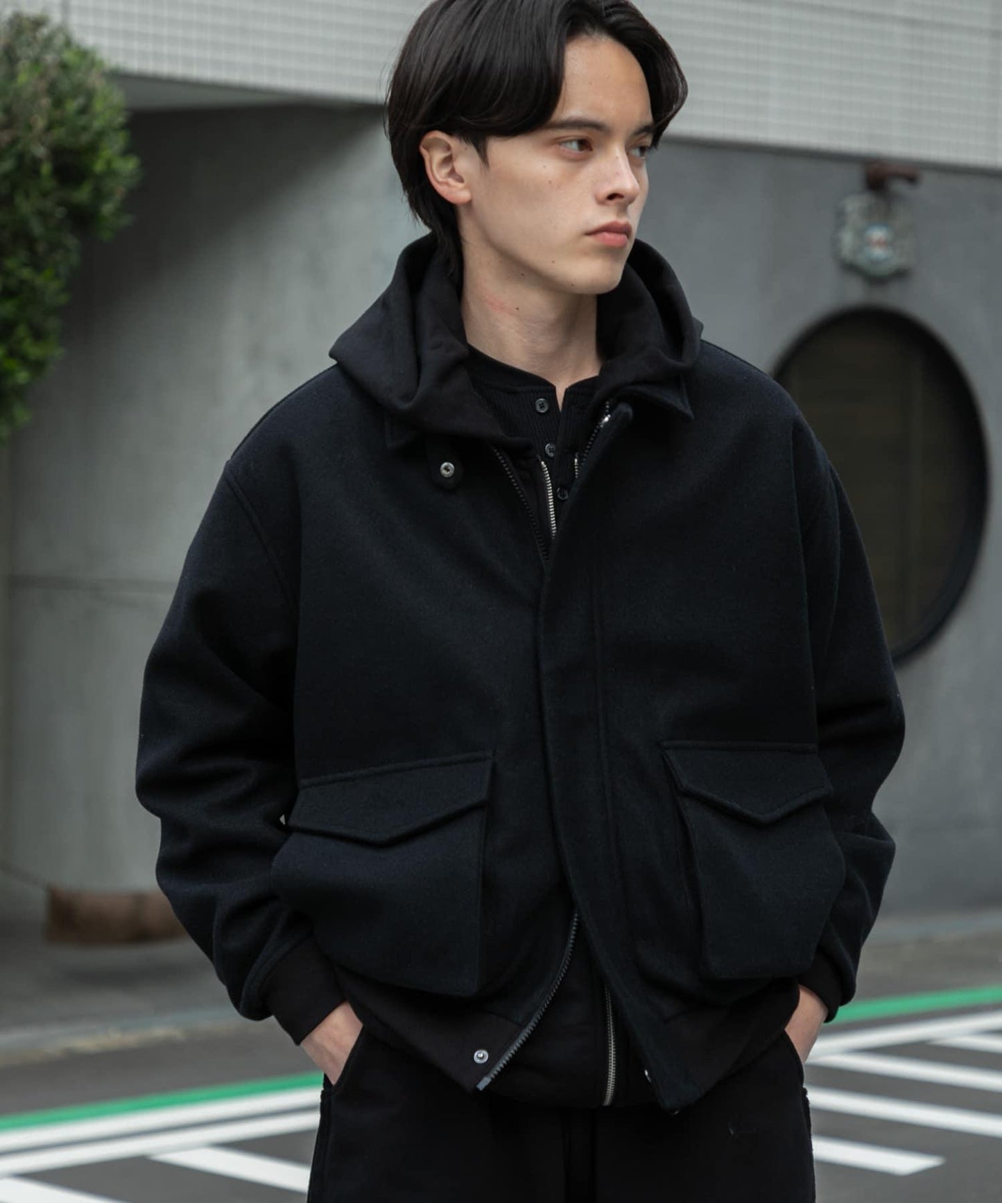 『UR TECH』剪裁呢料夾克