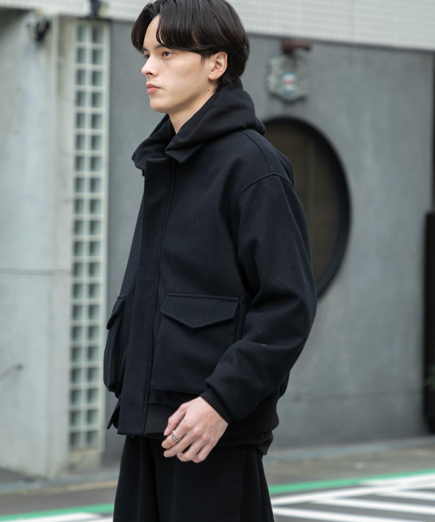 『UR TECH』剪裁呢料夾克