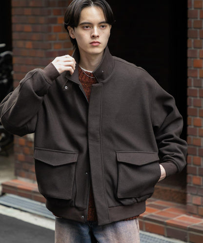 『UR TECH』剪裁呢料夾克