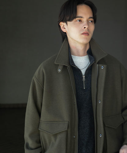 『UR TECH』剪裁呢料夾克