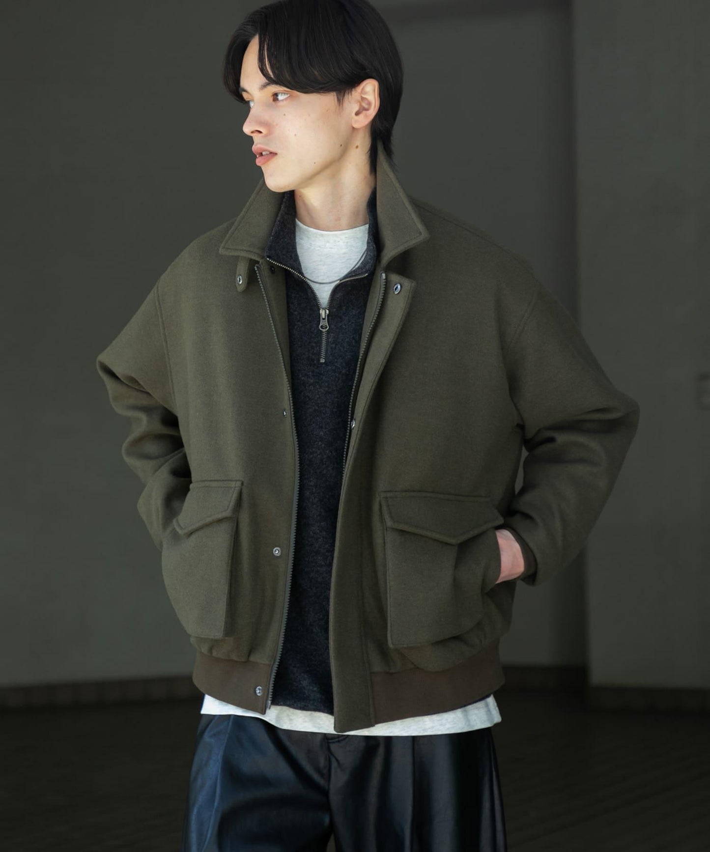 『UR TECH』剪裁呢料夾克