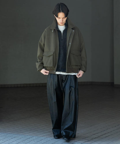 『UR TECH』剪裁呢料夾克