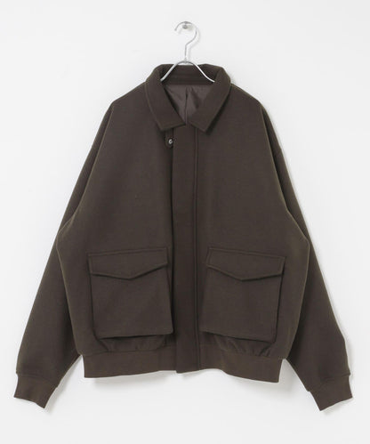 『UR TECH』剪裁呢料夾克