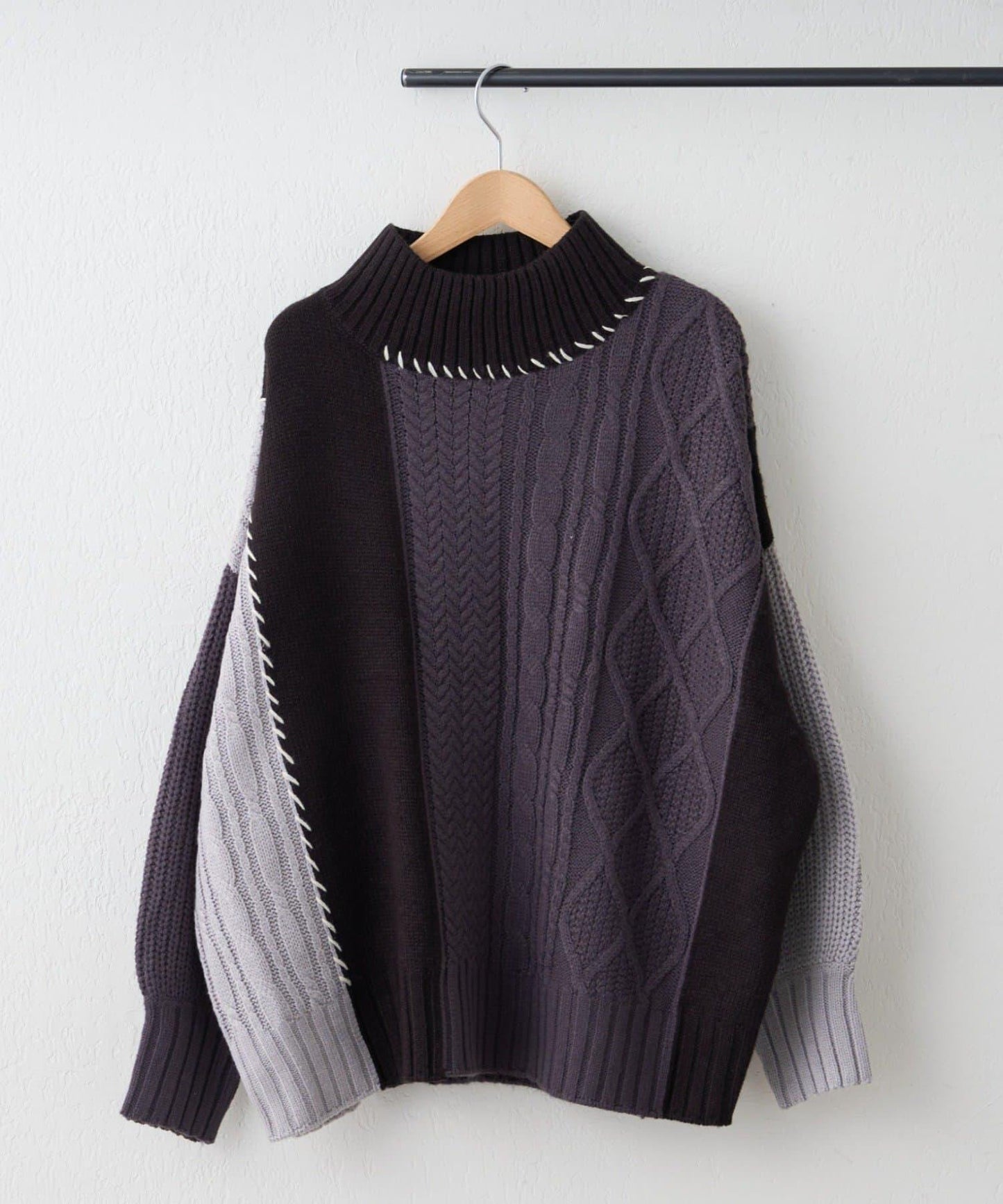 【NAO】拼色手工縫線套頭衫