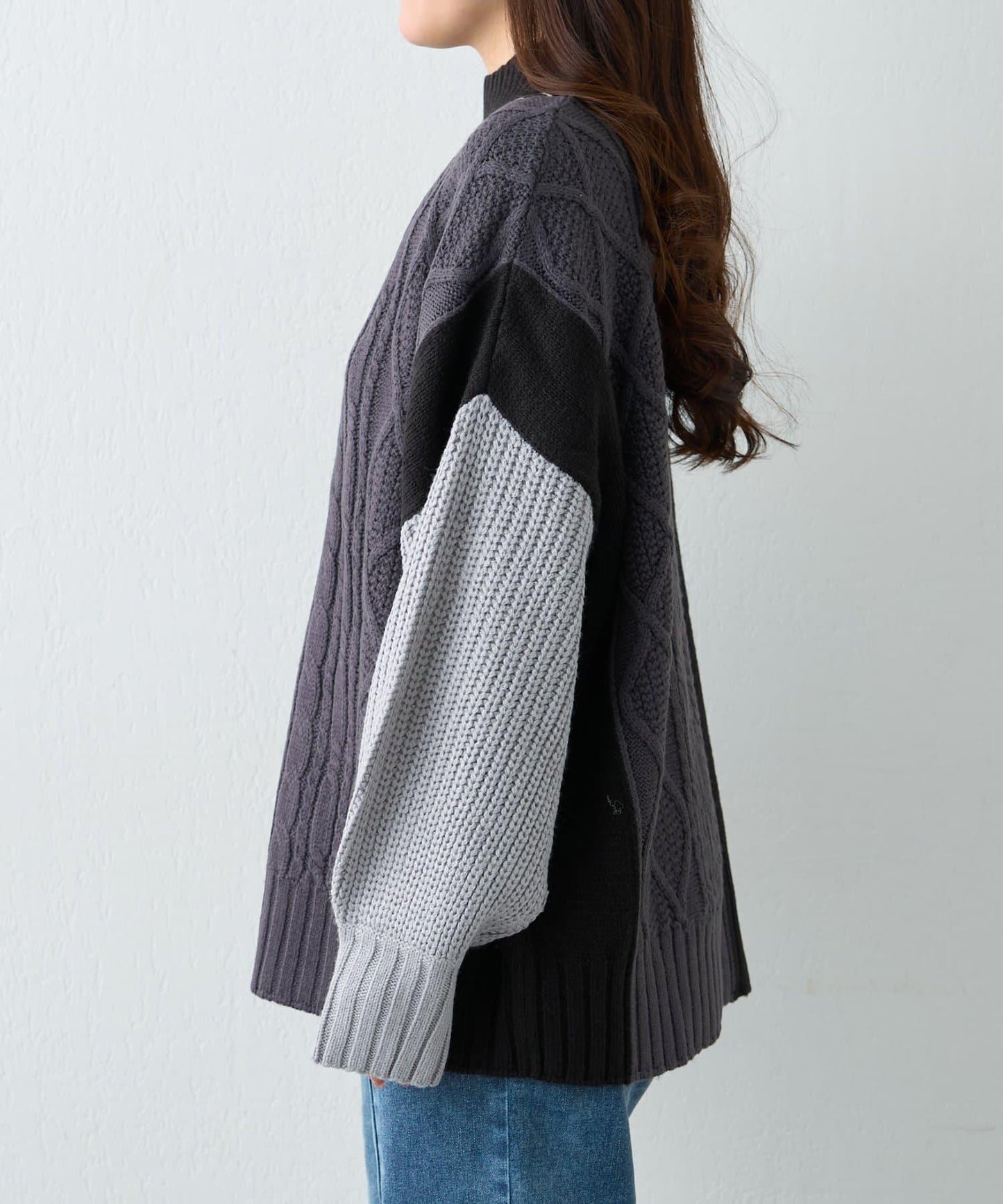 【NAO】拼色手工縫線套頭衫