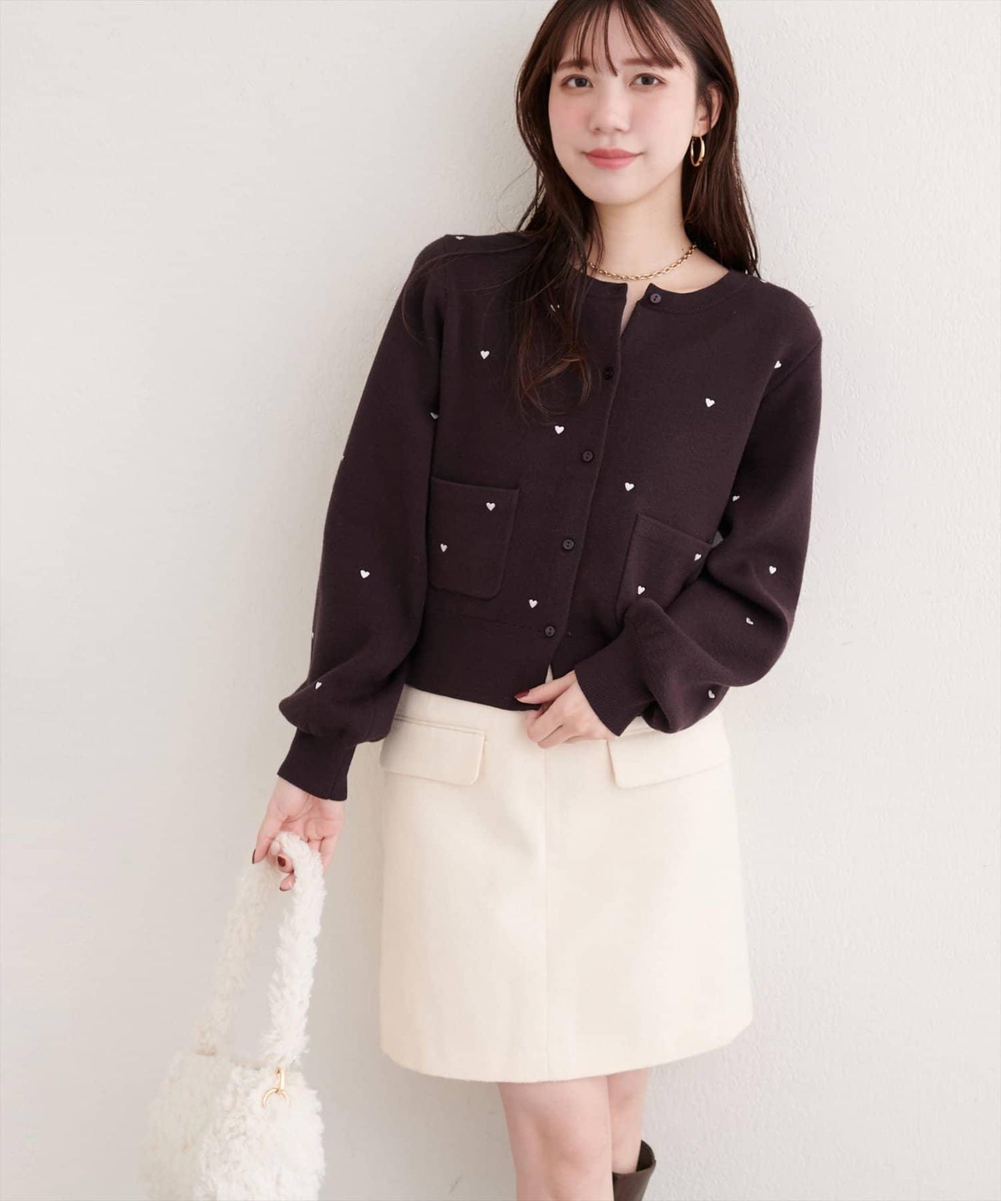 愛心刺繡帶口袋開衫