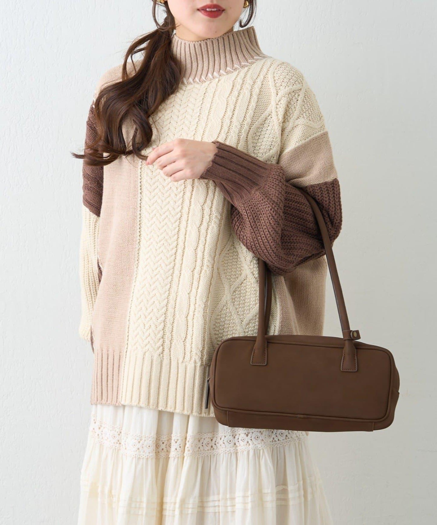 【NAO】拼色手工縫線套頭衫