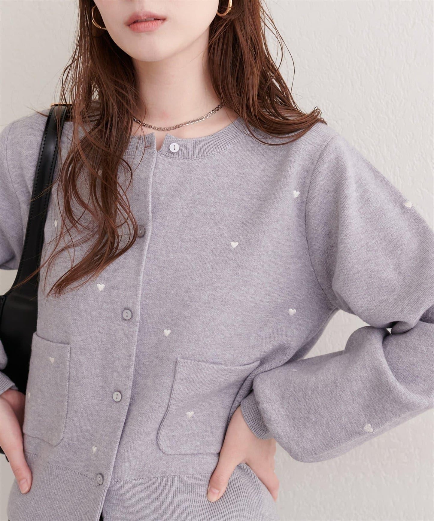 愛心刺繡帶口袋開衫