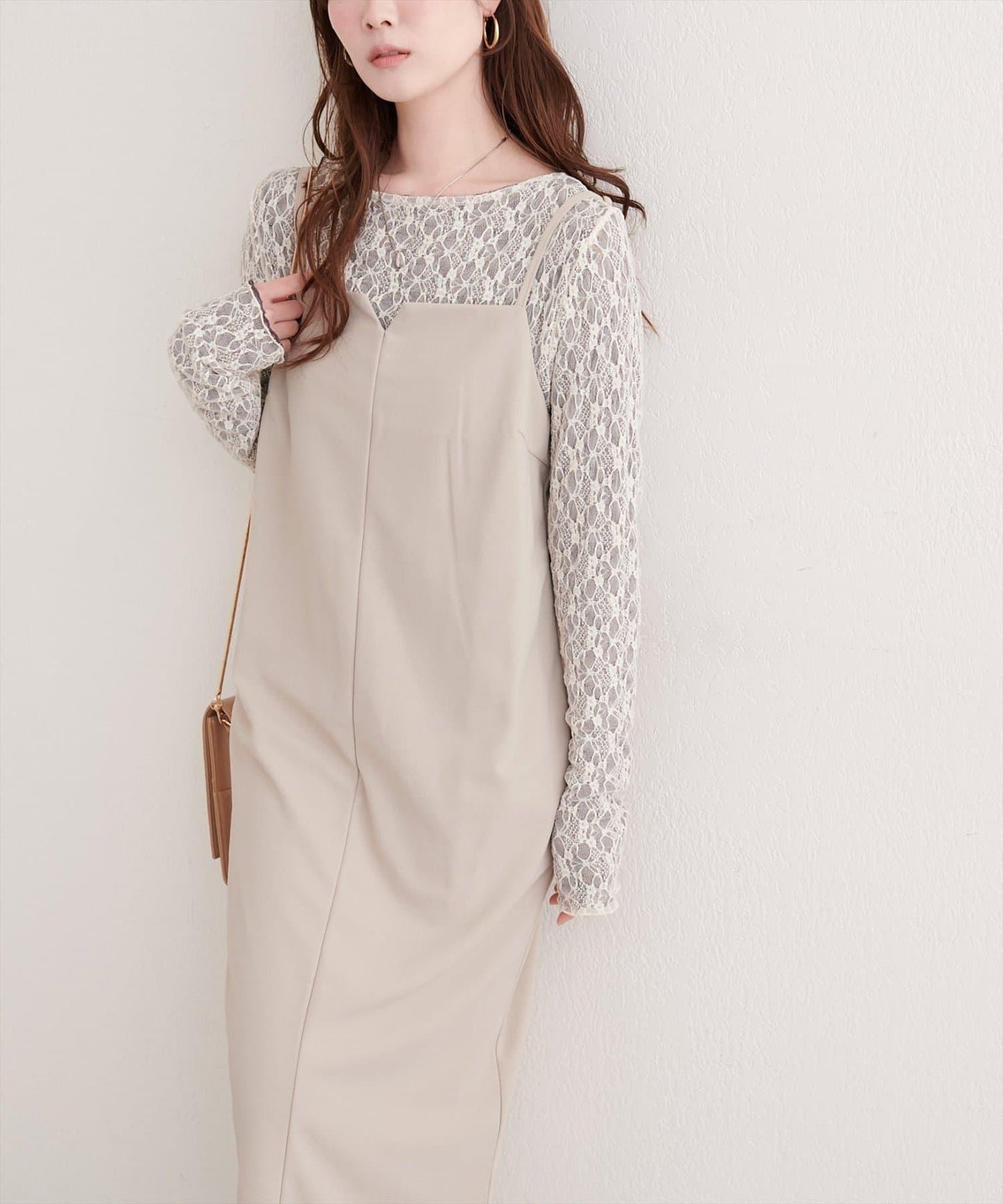 剪裁喬其紗吊帶連衣裙