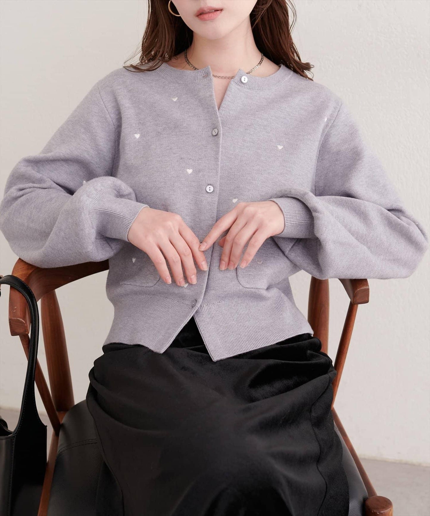 愛心刺繡帶口袋開衫