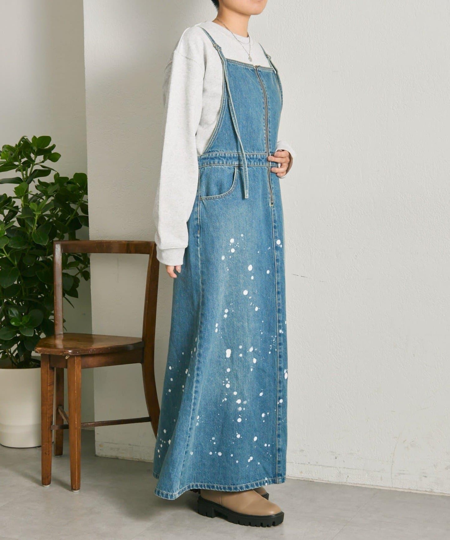 塗鴉牛仔吊帶連衣裙【SUM1 STYLE】