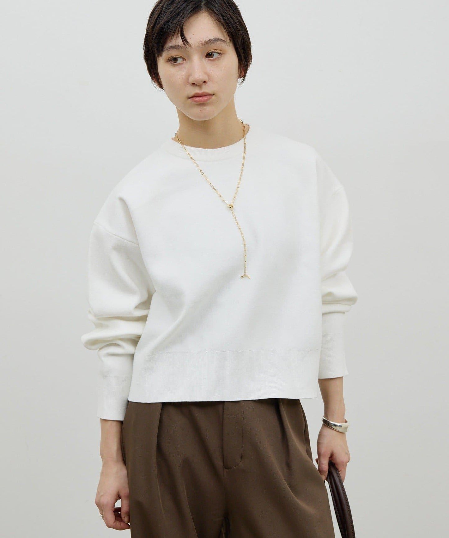 衛衣風格圓領針織衫