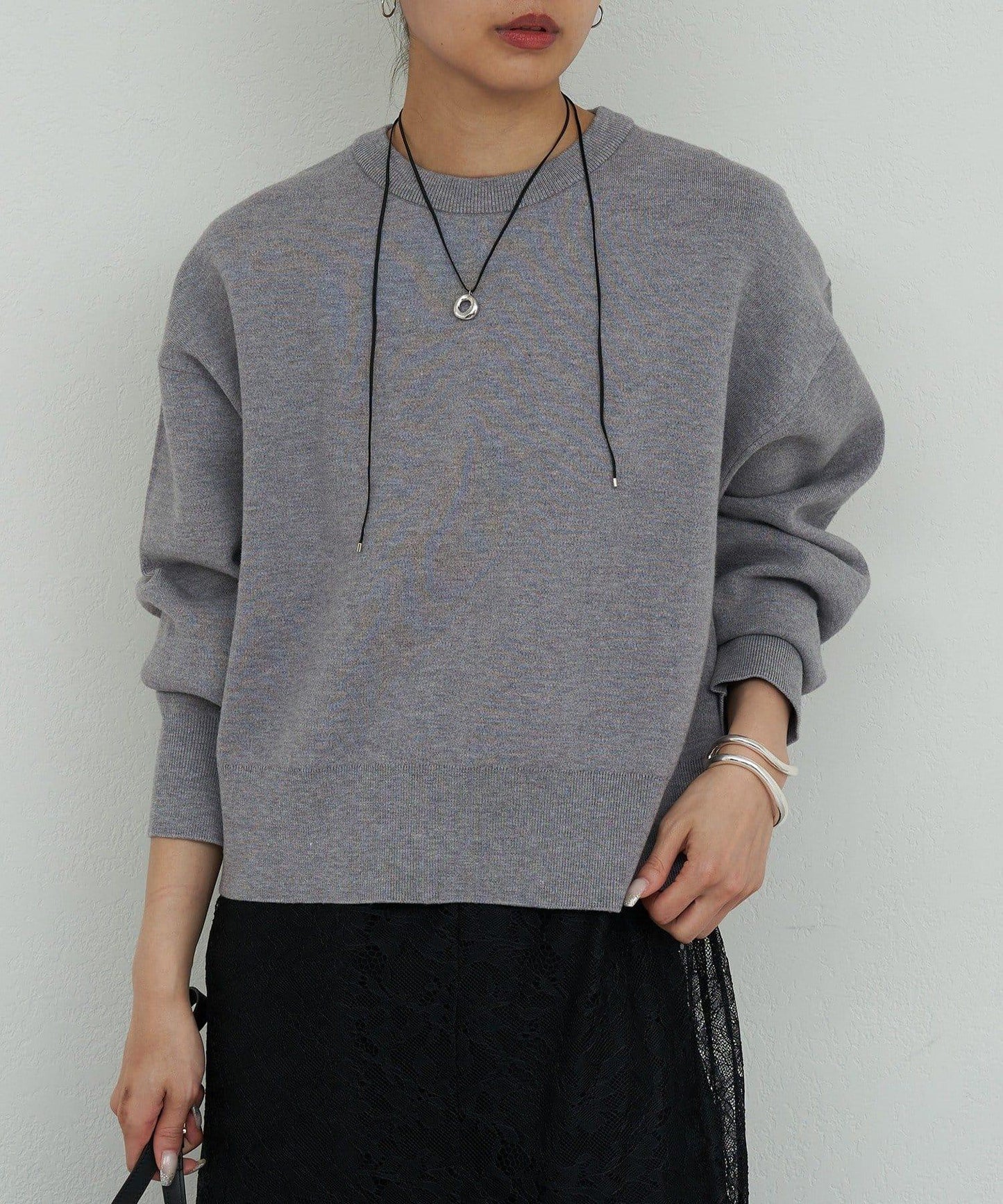 衛衣風格圓領針織衫