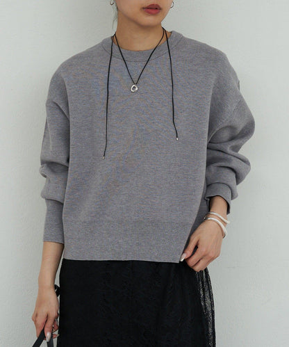 衛衣風格圓領針織衫